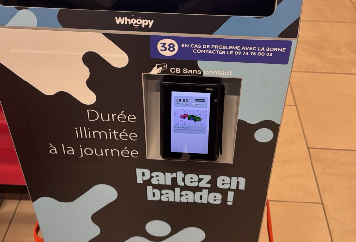 Le terminal de paiement sans contact intégré à la borne Whoopy